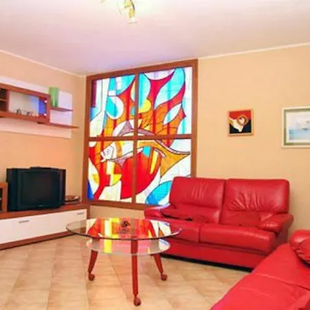 アパート With 2 Bedrooms In Fazana, With Furnished Terrace And Wifi *