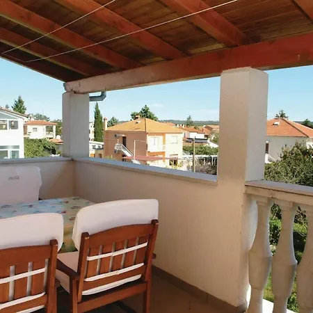 With 2 Bedrooms In Fazana, With Furnished Terrace And Wifi