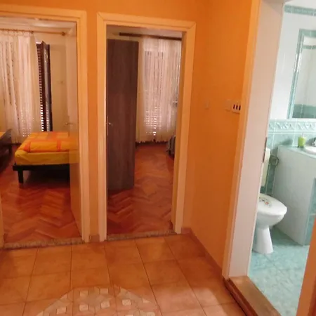 Apartment With 2 Bedrooms In Fazana, With Furnished Terrace And Wifi *