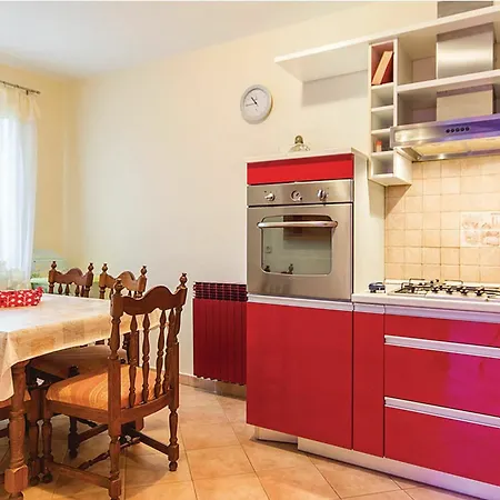 Apartment With 2 Bedrooms In Fazana, With Furnished Terrace And Wifi *